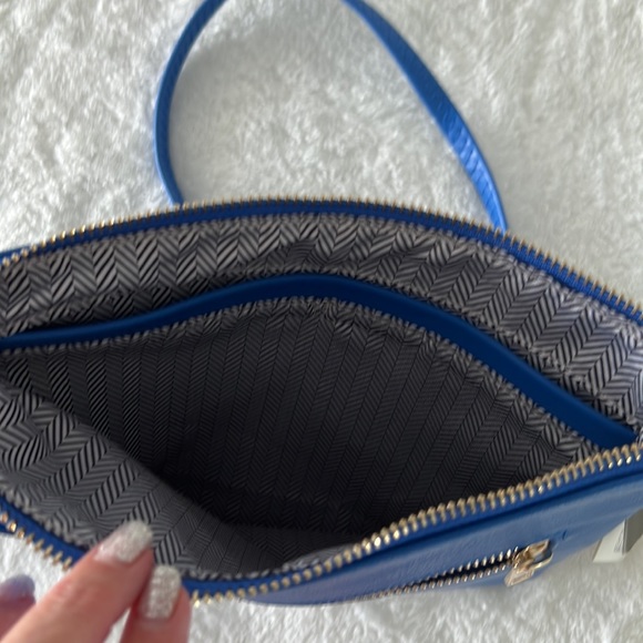 NWT Isabelle Vegan Cross Body! - Picture 4 of 6
